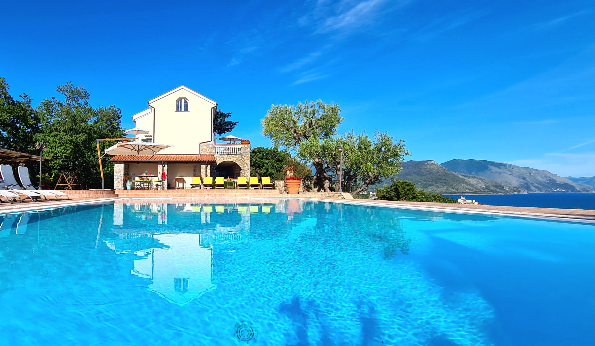 Rent villa with pool Cilento Palinuro Maratea Camerota
