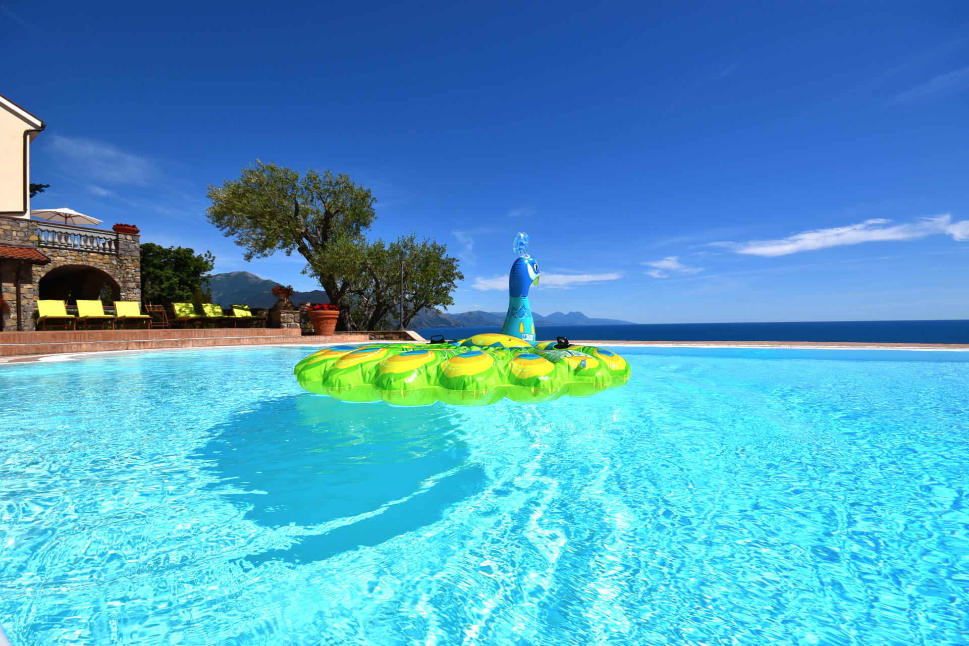 rent villa with pool positano capri sorrento ravello